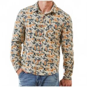 NEW SIMPLY SOUTHERN deer camo brushed fleece shacket in beige